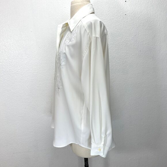 Vintage White Slinky Blouse Medium Front Placket Button Embroidery Career Formal - Picture 6 of 10